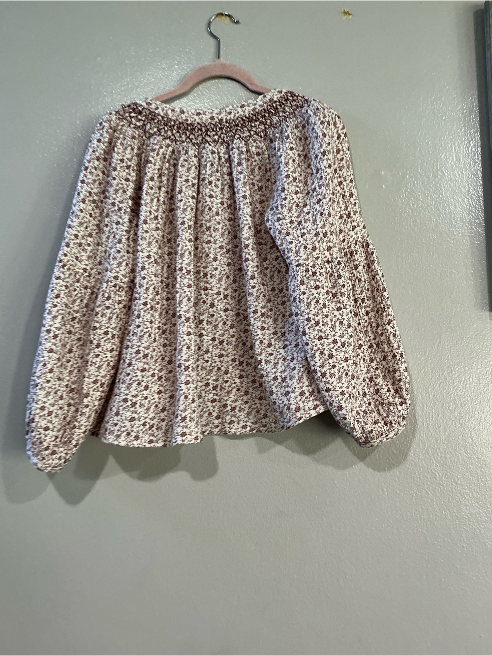 Women’s Raglan Long Sleeve Tie-Front Blouse.   Brown Floral.  XS - Picture 11 of 15